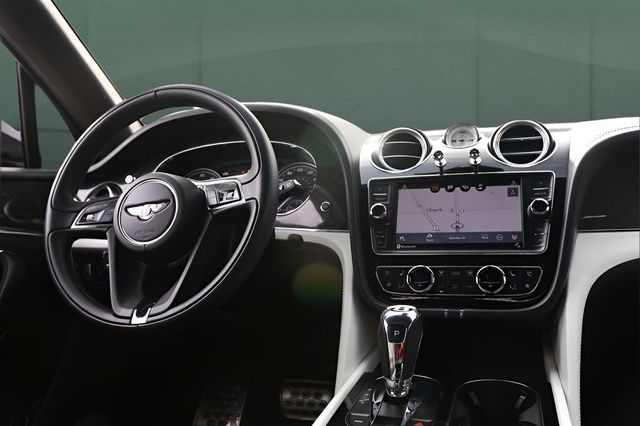 2020 Bentley Bentayga V8 AWD - 22980236 - 40