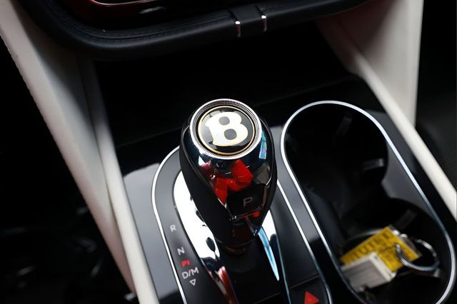 2020 Bentley Bentayga V8 AWD - 22980236 - 47