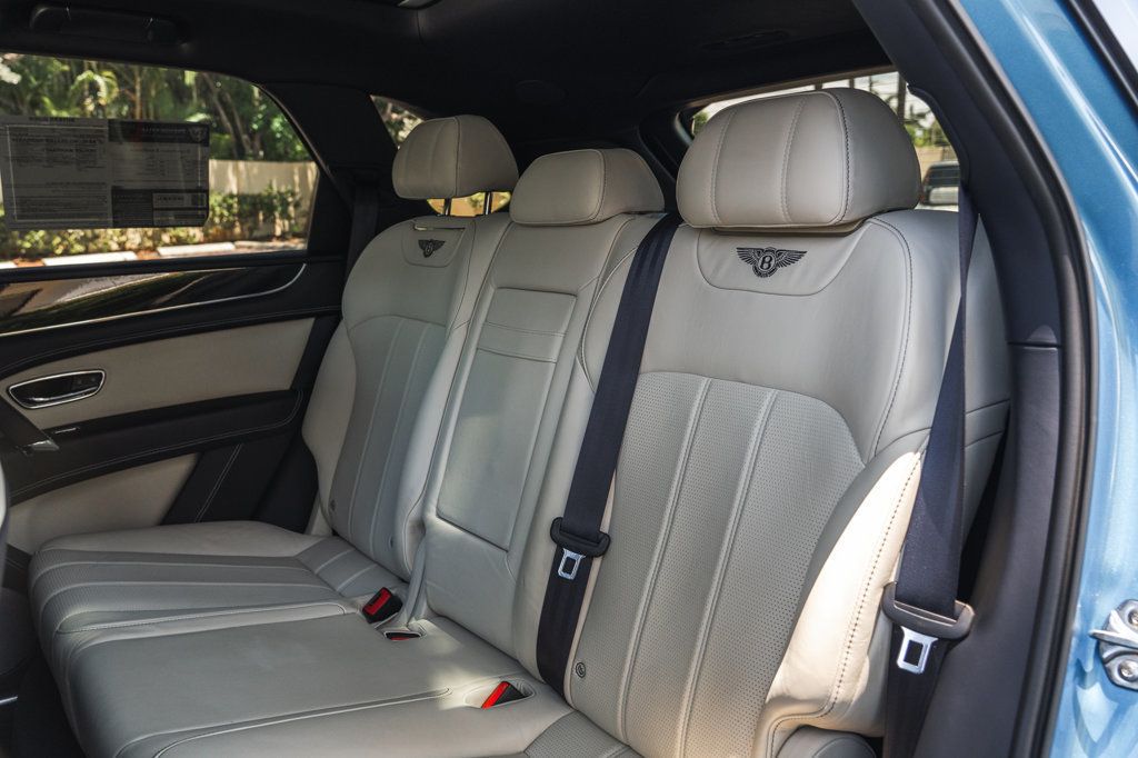 2020 Bentley Bentayga V8 photo 23