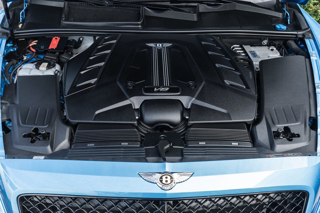 2020 Bentley Bentayga V8 photo 38