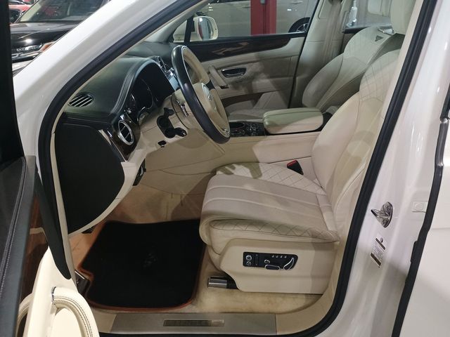 2020 Bentley Bentayga V8 AWD Clean Carfax Florida SUV - 23070787 - 13