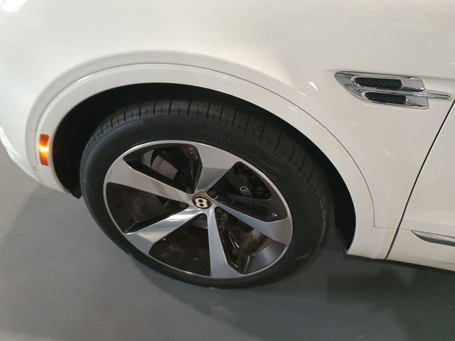 2020 Bentley Bentayga V8 AWD Clean Carfax Florida SUV - 23070787 - 47
