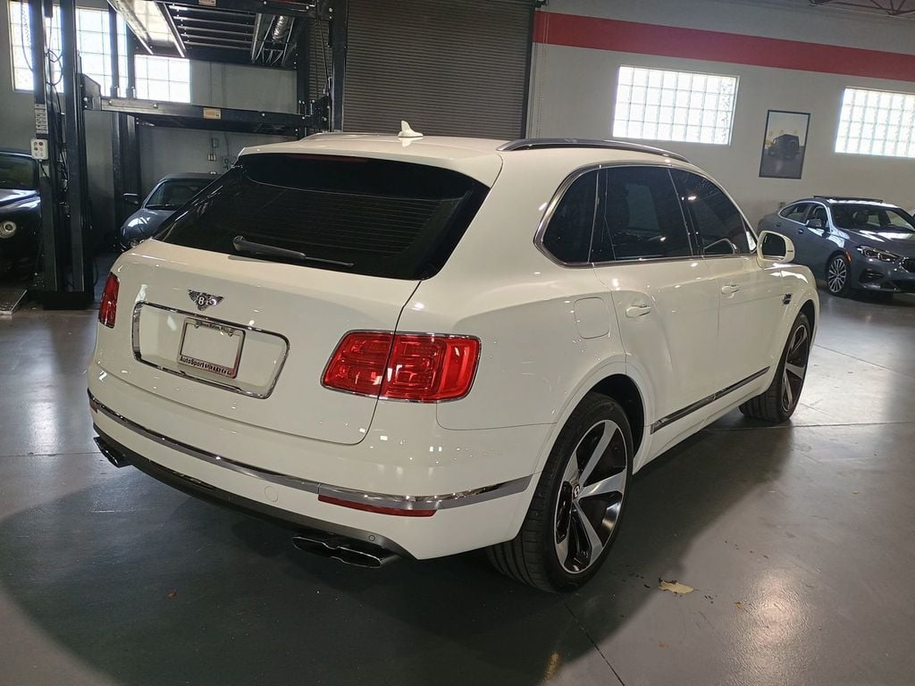 2020 Bentley Bentayga V8 AWD Clean Carfax Florida SUV - 23070787 - 4