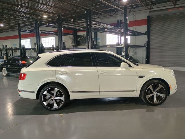 2020 Bentley Bentayga V8 AWD Clean Carfax Florida SUV - 23070787 - 5