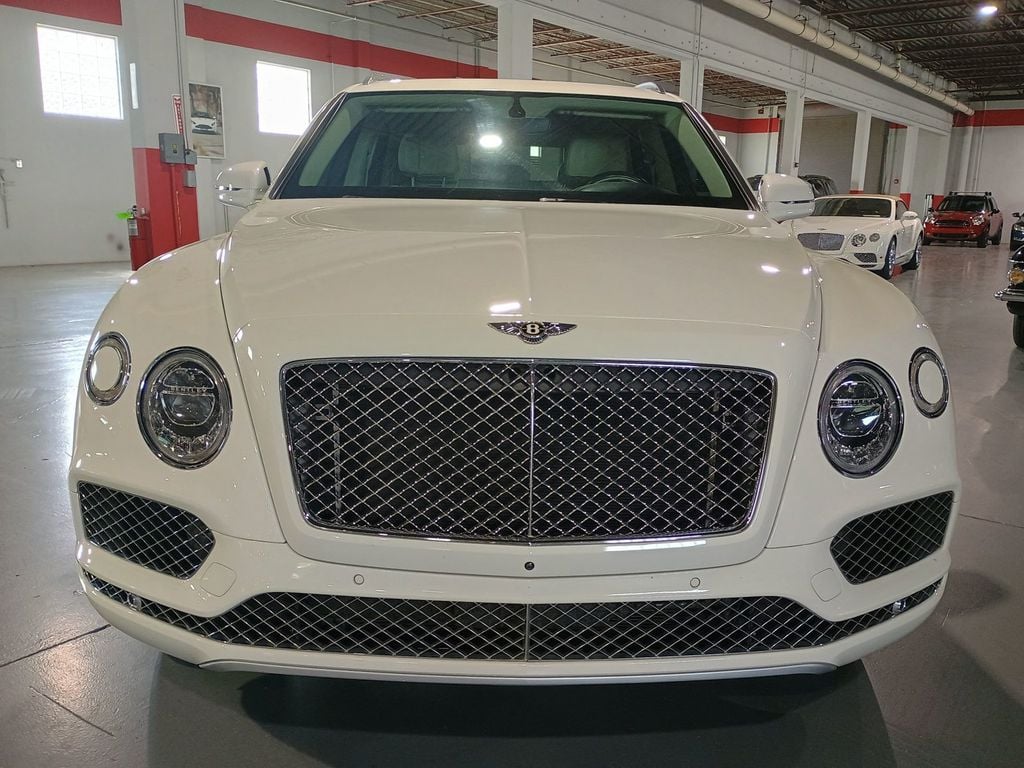 2020 Bentley Bentayga V8 AWD Clean Carfax Florida SUV - 23070787 - 7
