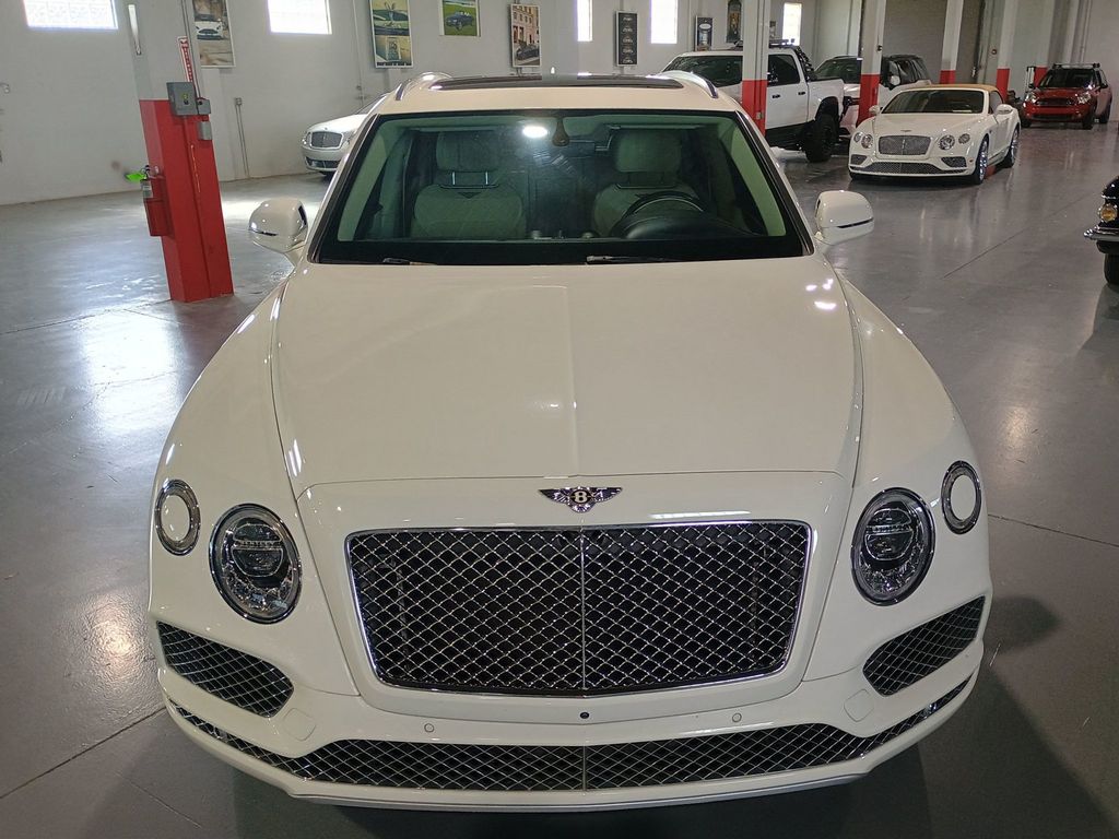 2020 Bentley Bentayga V8 AWD Clean Carfax Florida SUV - 23070787 - 8