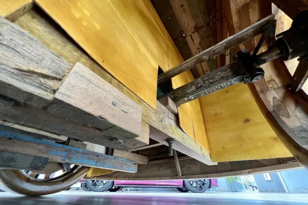 2020 Bentley Continental 1to1 Scale Bentley Continental GT Wooden Display Model - 22877825 - 24