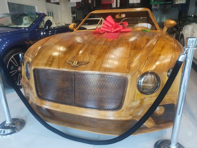 2020 Bentley Continental 1to1 Scale Bentley Continental GT Wooden Display Model - 22877825 - 6