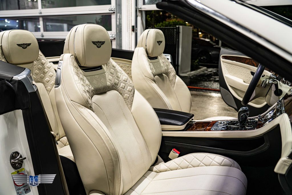 2020 Bentley Continental GTC V8 - 23100705 - 1