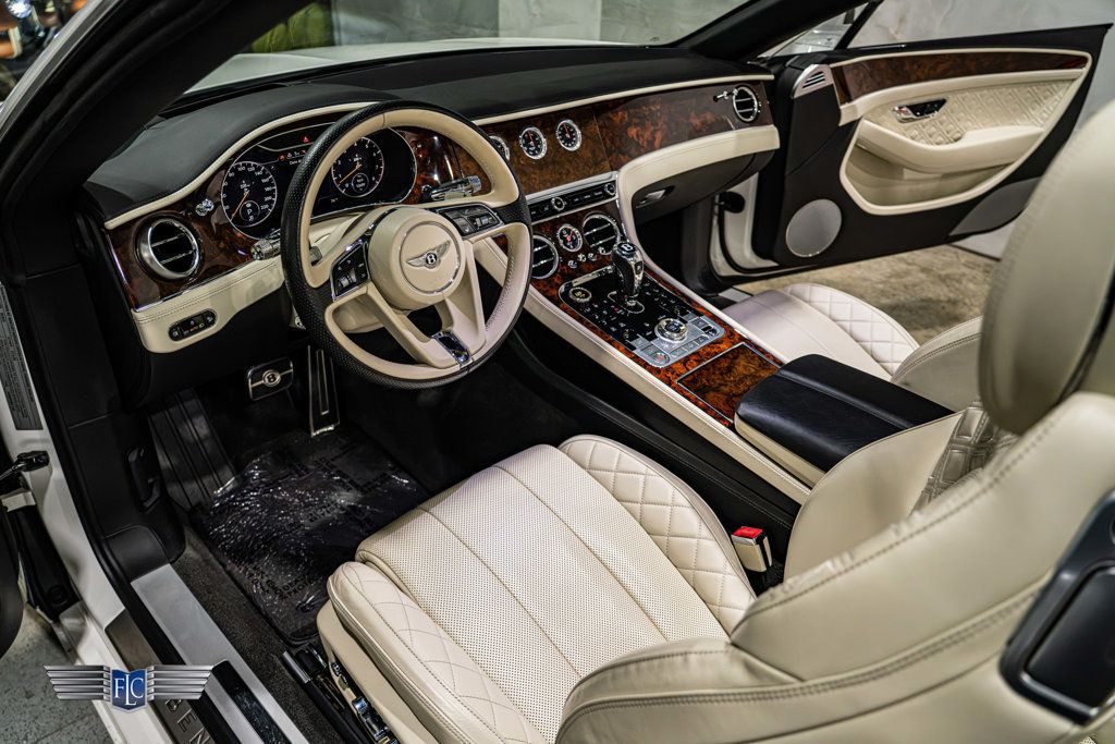 2020 Bentley Continental GTC V8 - 23100705 - 22
