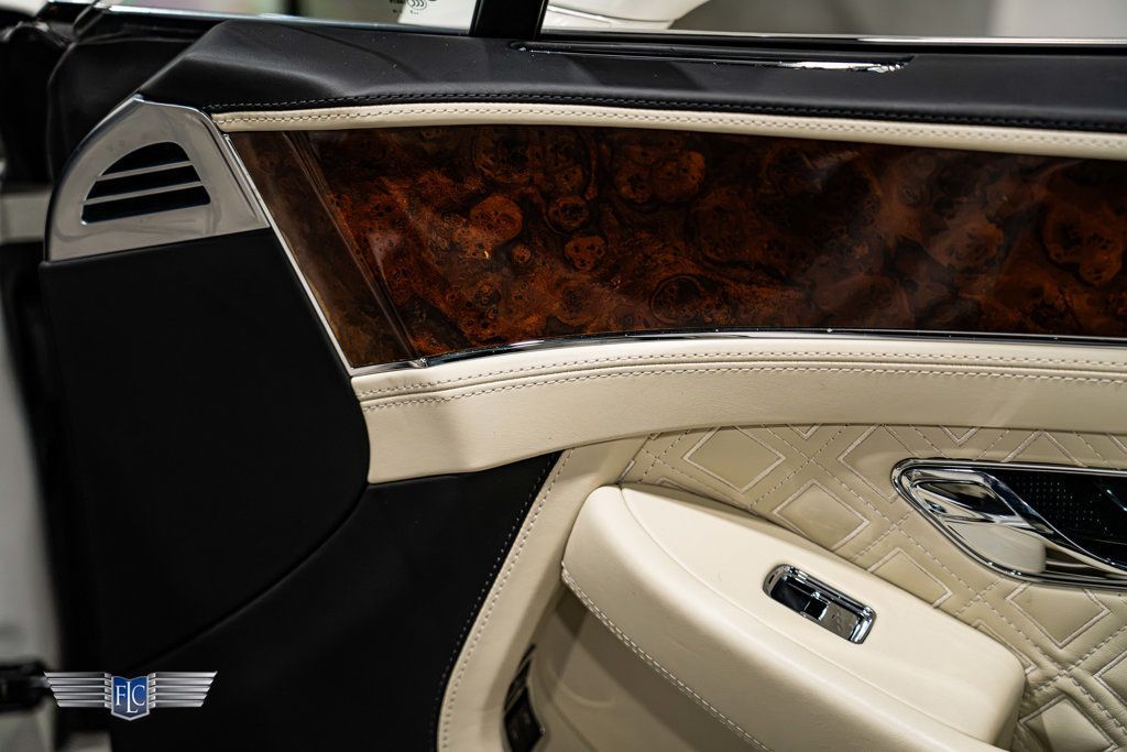 2020 Bentley Continental GTC V8 - 23100705 - 28