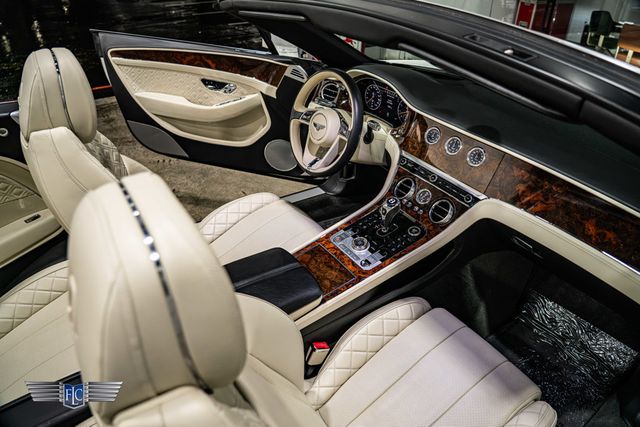 2020 Bentley Continental GTC V8 - 23100705 - 29