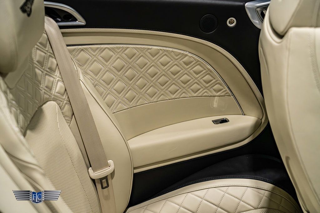 2020 Bentley Continental GTC V8 - 23100705 - 30