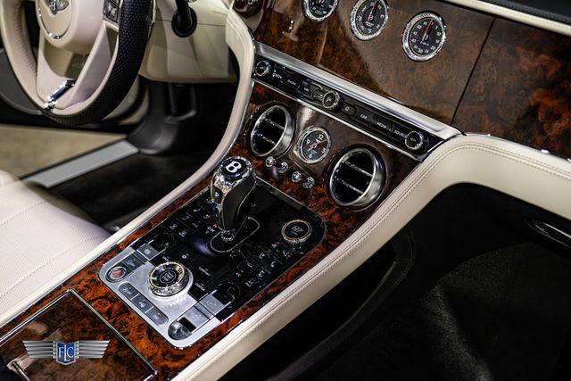 2020 Bentley Continental GTC V8 - 23100705 - 32