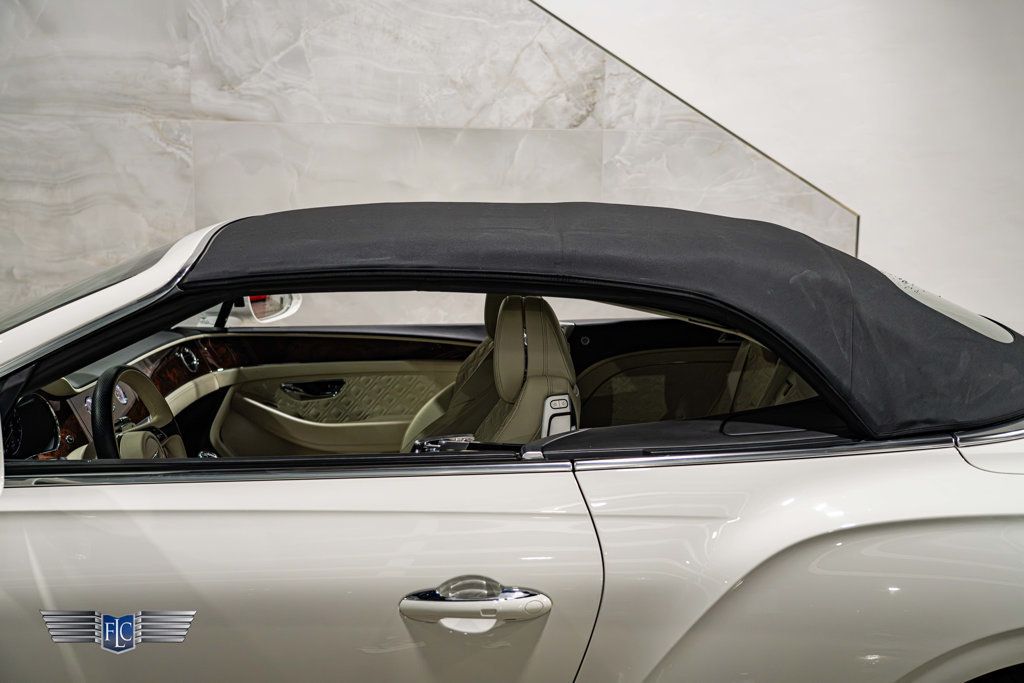 2020 Bentley Continental GTC V8 - 23100705 - 44