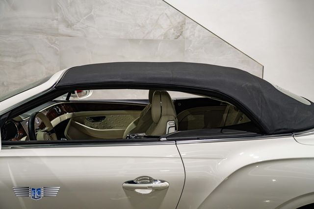 2020 Bentley Continental GTC V8 - 23100705 - 44