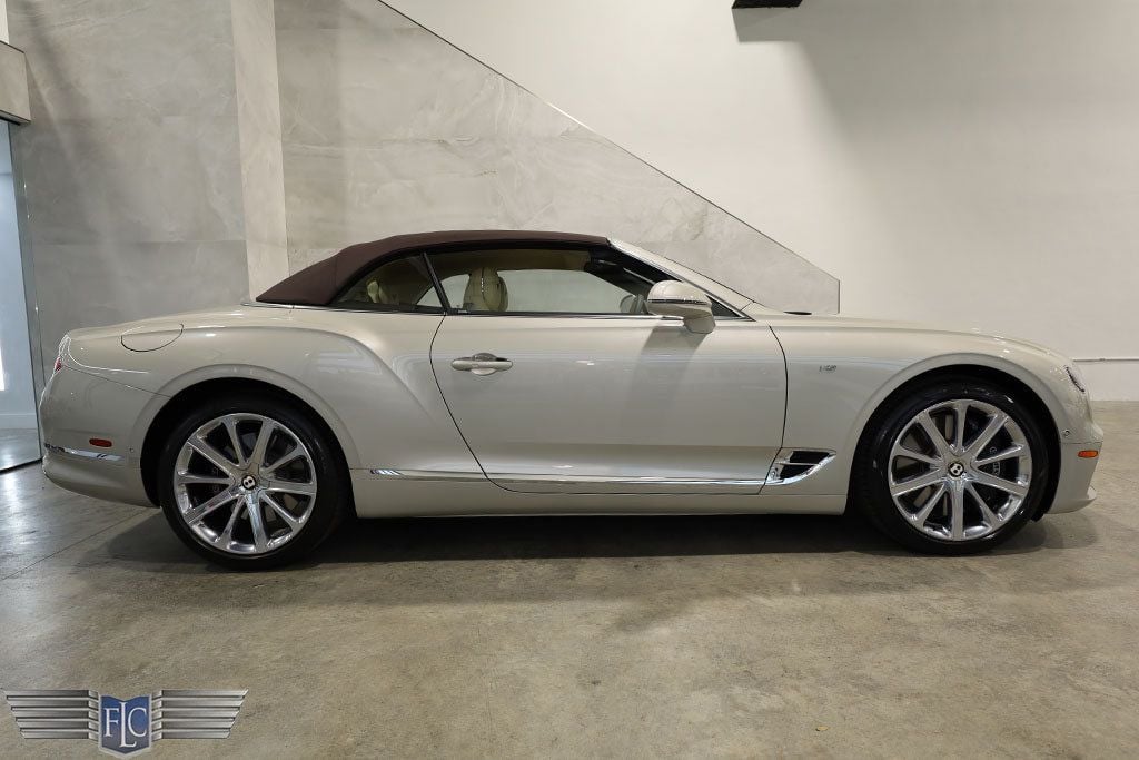 2020 Bentley Continental GTC V8 Convertible - 22745514 - 44