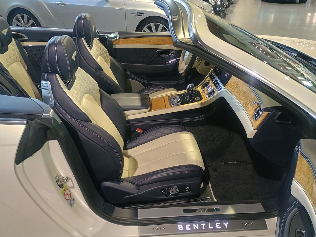 2020 Bentley Continental GT First Edition Convertible 1 Owner Clean Carfax - 22976981 - 31