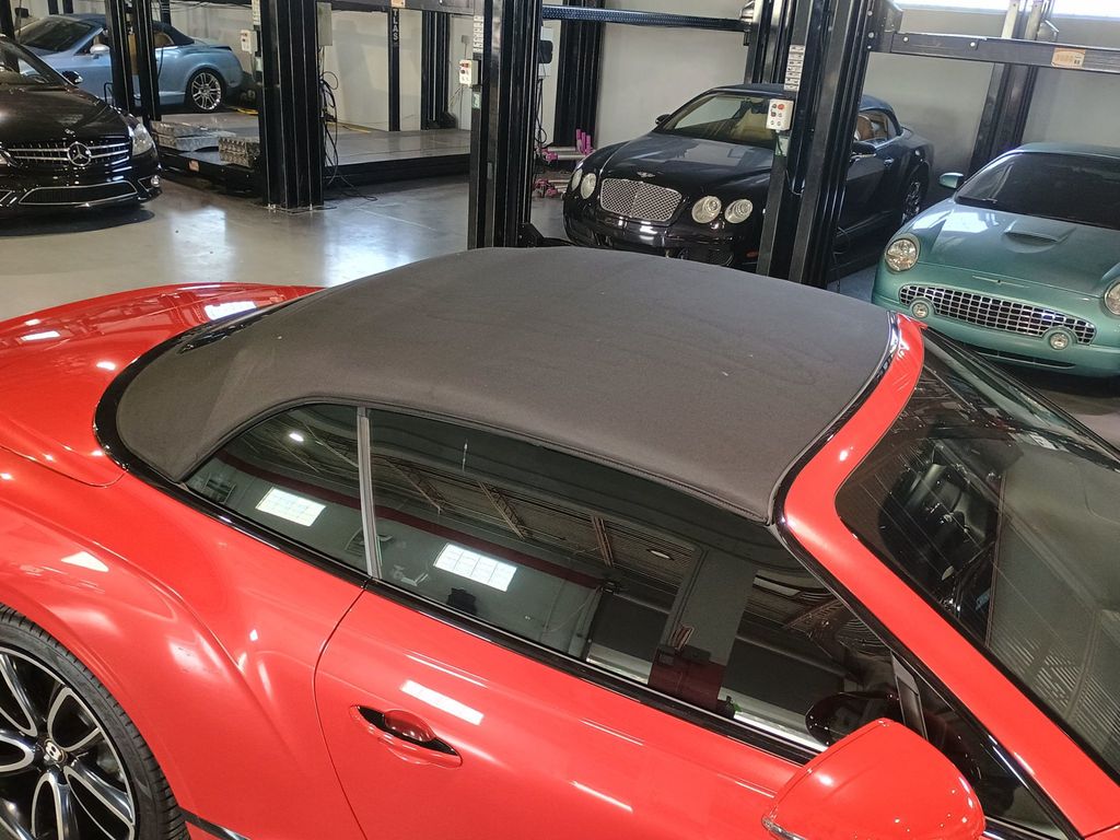 2020 Bentley Continental GT V8 Convertible Clean Carfax - 23021569 - 54