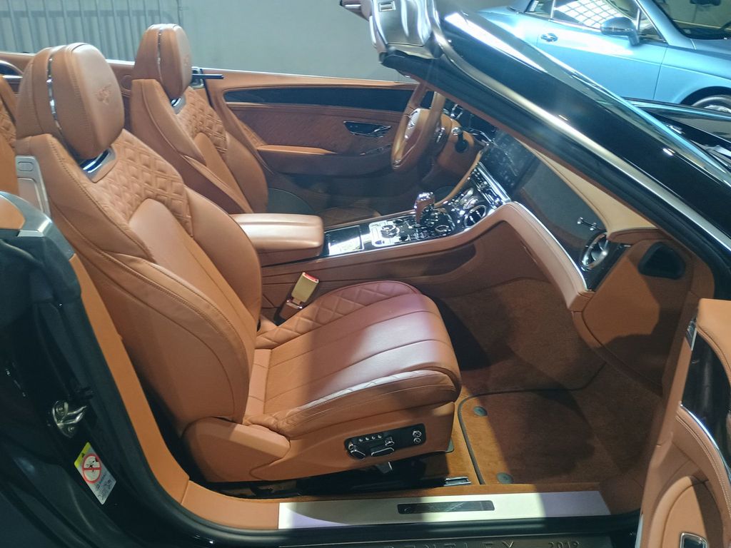 2020 Bentley Continental GT V8 Convertible Clean Carfax Florida Car - 22952693 - 37