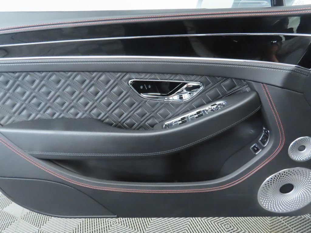 2020 Bentley Continental GT V8 photo 23