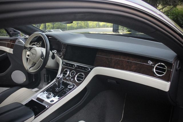 2020 Bentley Continental GT V8 Coupe Clean Carfax - 23086629 - 33