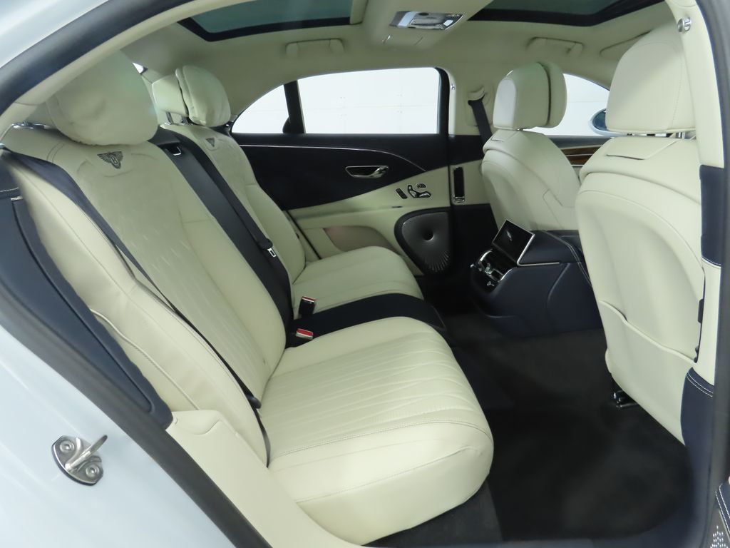 2020 Bentley Flying Spur W12 photo 17