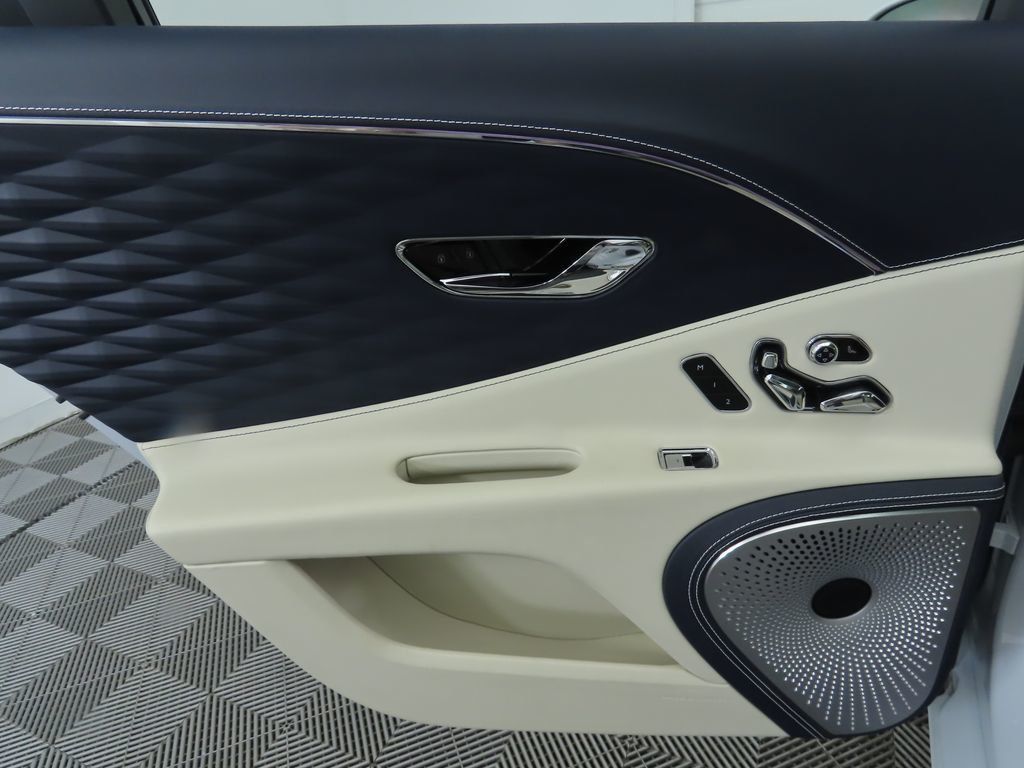 2020 Bentley Flying Spur W12 photo 20