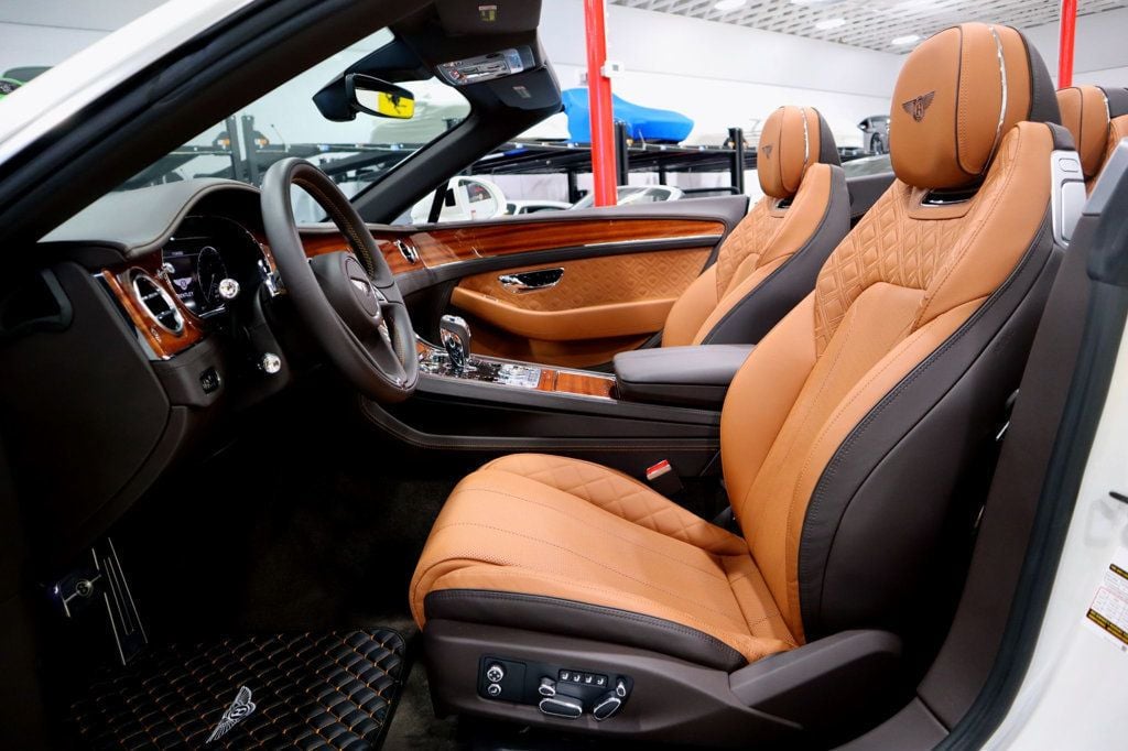 2020 Bentley GTC MULLINER * ONLY 4,731 MILES...Mulliner Pkg ($18K) Option - 22546217 - 20