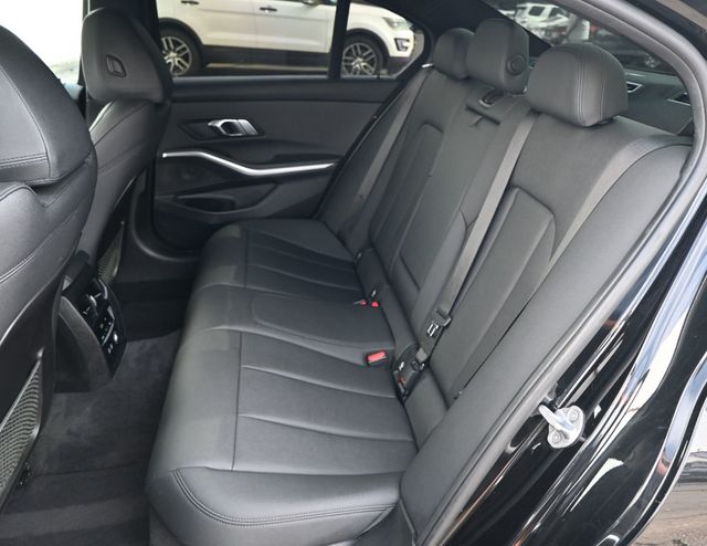 2020 BMW 3 Series 330i - 22945677 - 13