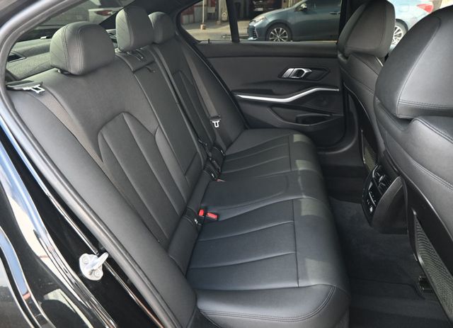 2020 BMW 3 Series 330i - 22945677 - 15