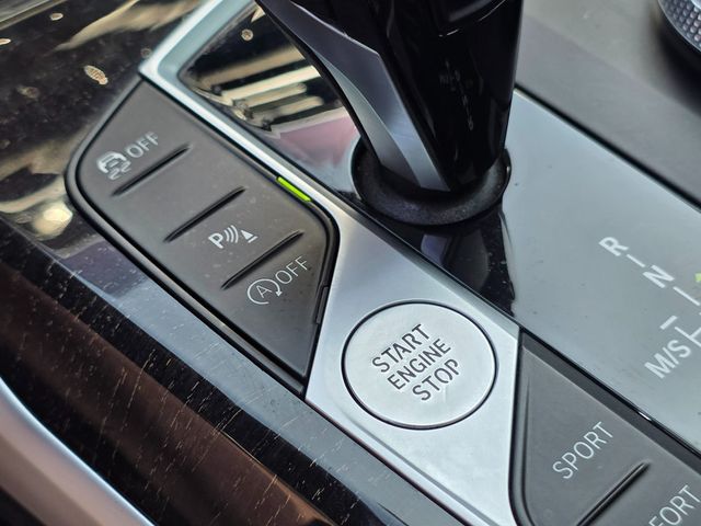 2020 BMW 3 Series 330i - 22916185 - 40