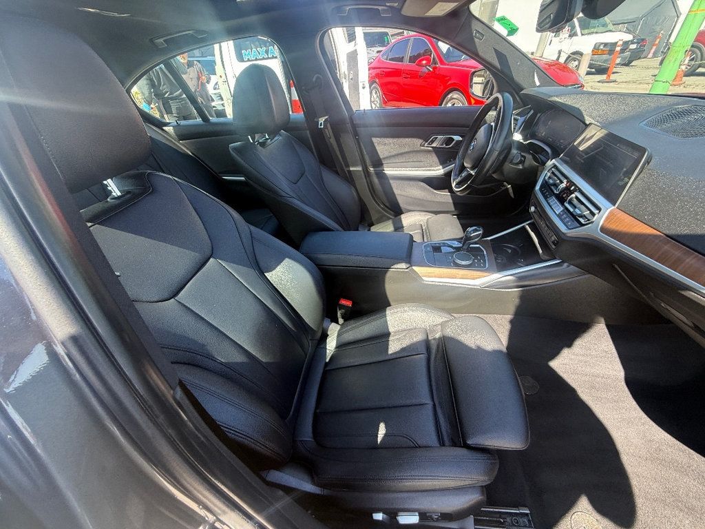 2020 BMW 3 Series 330i - 22993493 - 17