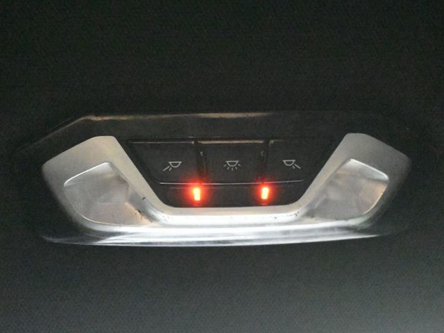 2020 BMW 3 Series 330i - 23042238 - 17