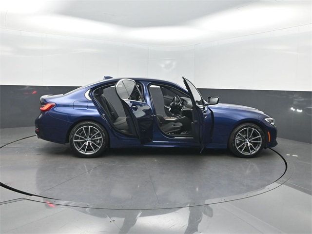 2020 BMW 3 Series 330i - 22954832 - 41