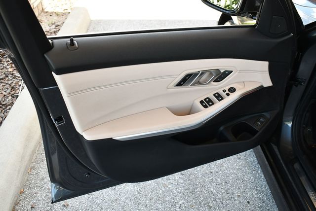 2020 BMW 3 Series 330i 4-Door Sedan W/Premium and Luxury Packages - 22878300 - 10