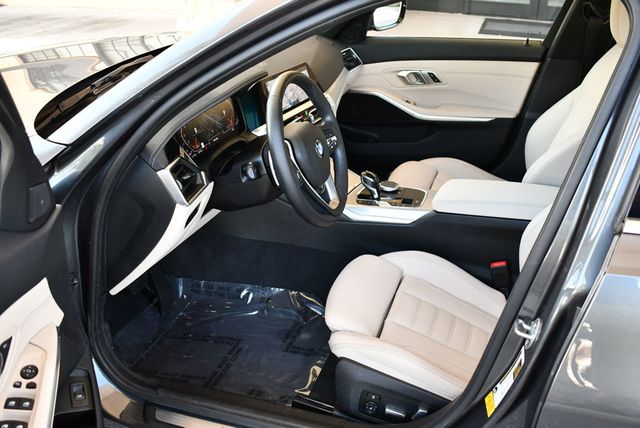 2020 BMW 3 Series 330i 4-Door Sedan W/Premium and Luxury Packages - 22878300 - 40