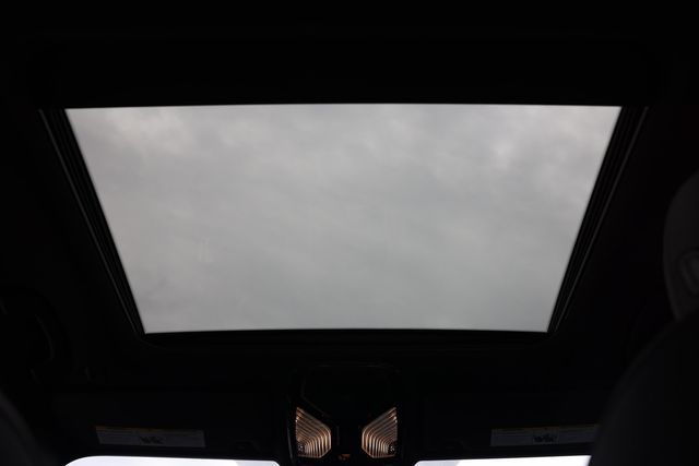 2020 BMW 3 Series 330i - M Sport - 23061055 - 26