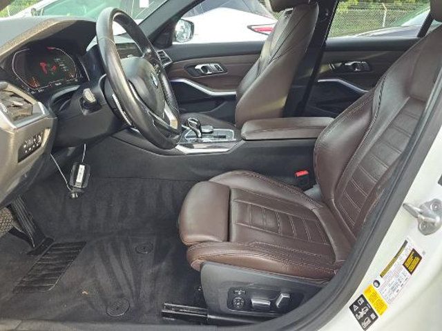 2020 BMW 3 Series 330i xDrive - 23088617 - 4