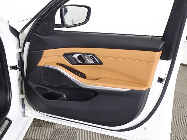 2020 BMW 3 Series 330i xDrive - 23015444 - 24