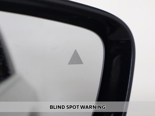 2020 BMW 3 Series 330i xDrive - 23015444 - 4