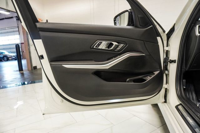 2020 BMW 3 Series 330i xDrive - 23011480 - 18