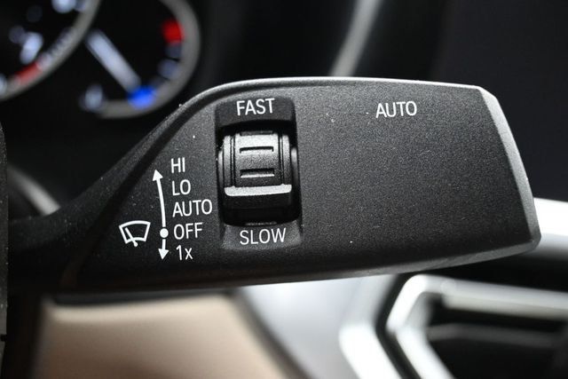 2020 BMW 3 Series 330i xDrive - 23046098 - 17