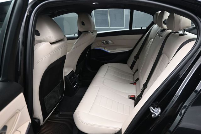 2020 BMW 3 Series 330i xDrive - 23046098 - 8