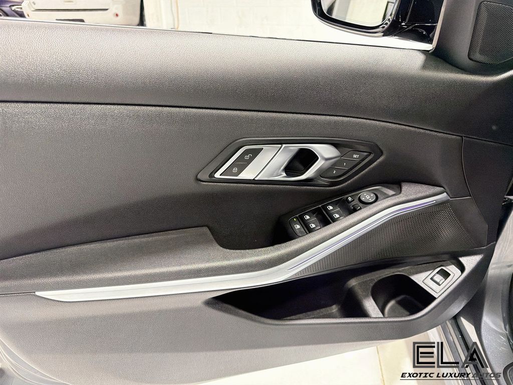 2020 BMW 3 Series 330i xDrive - 23061863 - 18