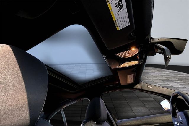 2020 BMW 3 Series 330i xDrive - 22940288 - 32