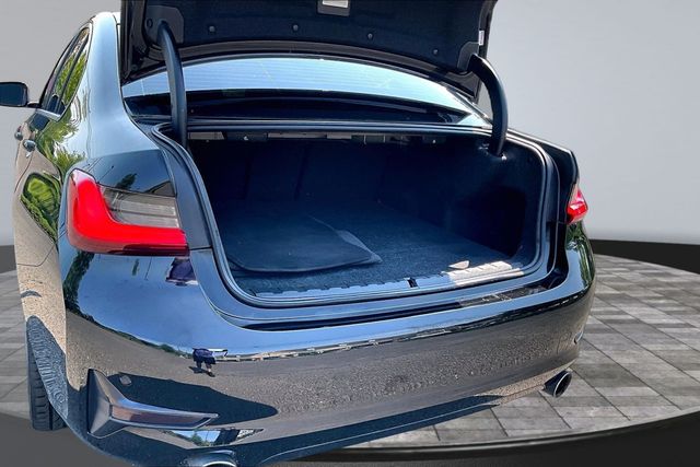 2020 BMW 3 Series 330i xDrive - 23050715 - 36
