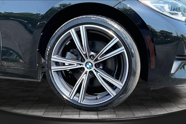 2020 BMW 3 Series 330i xDrive - 23050715 - 37