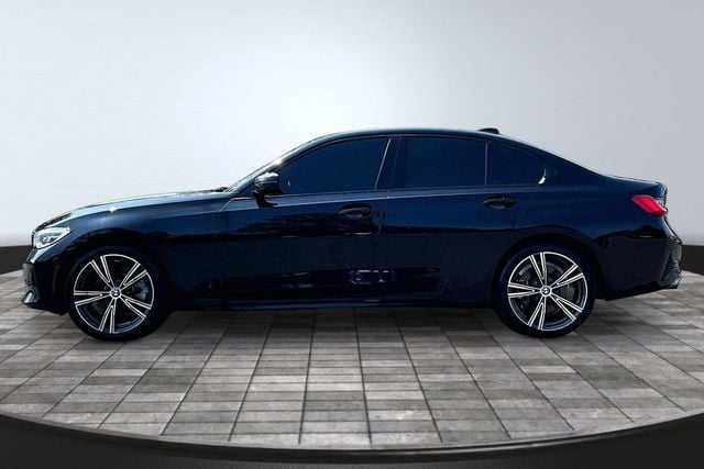 2020 BMW 3 Series 330i xDrive - 23050715 - 3