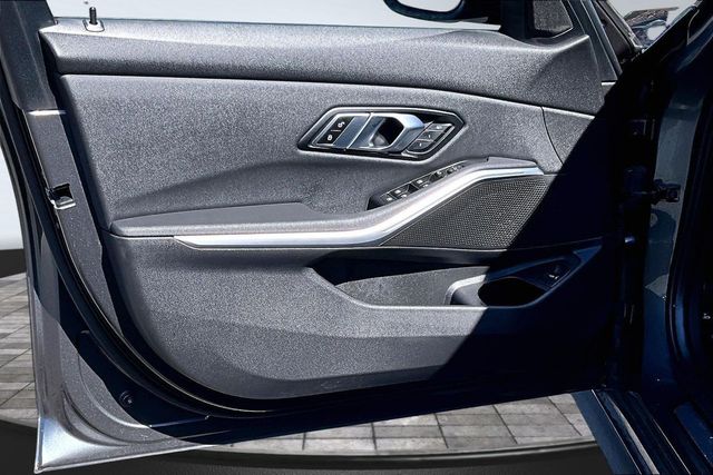 2020 BMW 3 Series 330i xDrive - 23066770 - 7